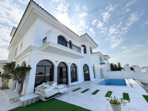 Luxury Villa 4bhk And M Palm Jumeirah private pool and beach